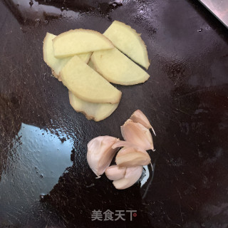 客家黄酒焖猪脚步骤2