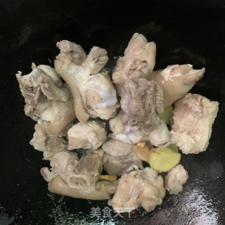客家黄酒焖猪脚步骤5
