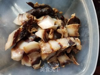 腊肉炒蛇瓜步骤4
