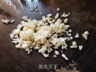 腊肉炒蛇瓜步骤5