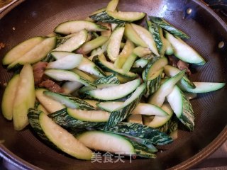 腊肉炒蛇瓜步骤10