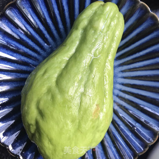 佛手瓜炒木耳步骤1