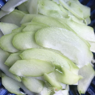 佛手瓜炒木耳步骤7