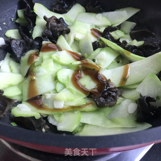 佛手瓜炒木耳步骤11
