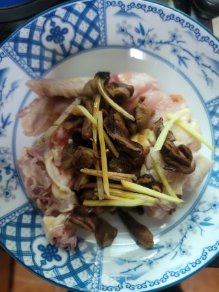 黄豆酱香菇蒸鸡步骤3