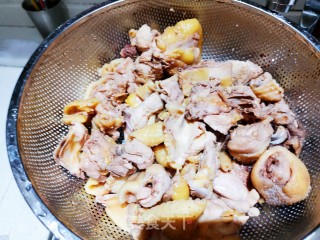 香菇鸡煲步骤1