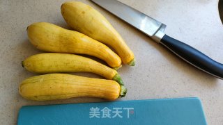 酱香西葫芦步骤1