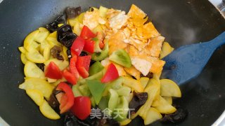 酱香西葫芦步骤5