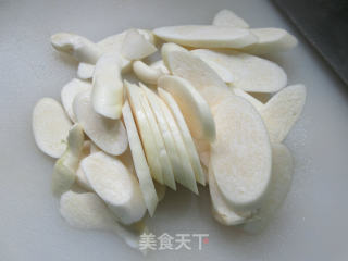 胡萝卜鹅胗炒茭白步骤3