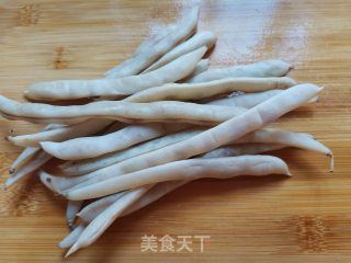 青椒炒白四季豆步骤4
