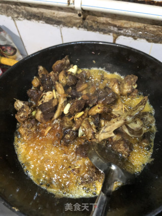 青椒烧鸭步骤2