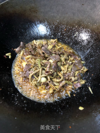 鸡杂粉条步骤2