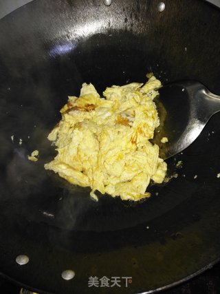 比肉好吃的豆芽炒鸡蛋步骤1