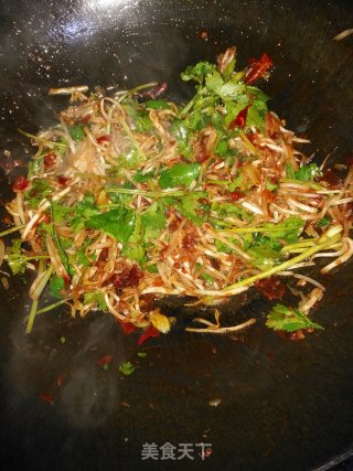 比肉好吃的豆芽炒鸡蛋步骤5