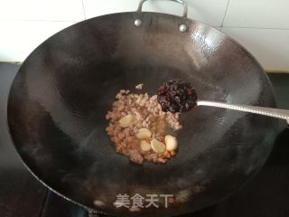 老干妈肉末青椒步骤4