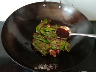 老干妈肉末青椒步骤8
