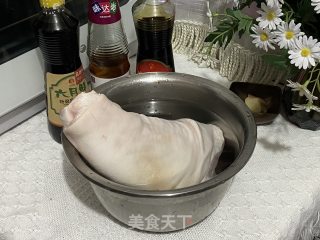 东坡肘子的家常做法，香浓软糯巨好吃！步骤1