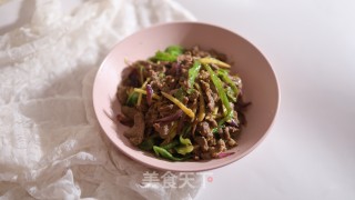 青椒丝炒牛肉步骤9