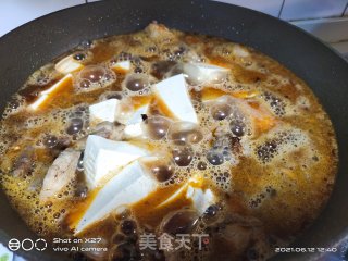 红烧鸡肉豆腐盖烧饭步骤6