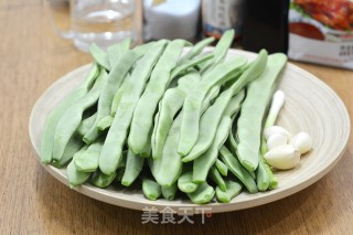 酱烧豆角丝步骤1