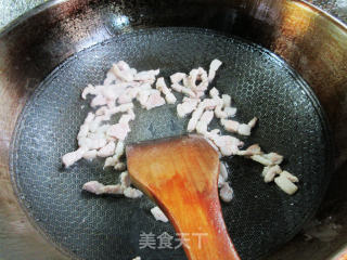榨菜丝五花肉炒茭白步骤5