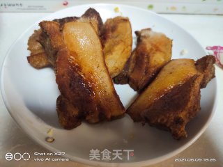 五花肉炒玉米步骤1