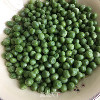 虾仁炒双色丁步骤2