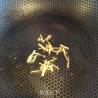 虾仁炒双色丁步骤8