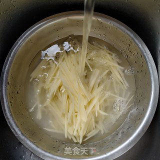 辣炒土豆丝步骤3