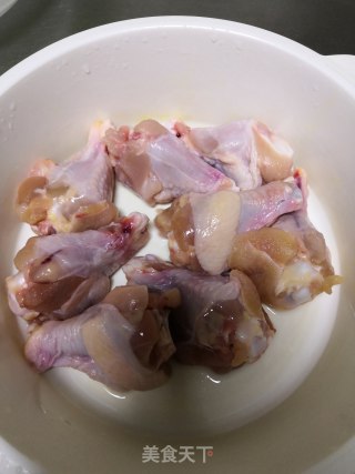 柠香鸡翅根步骤1