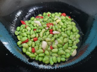 毛豆米炒牛筋步骤4