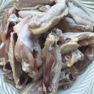 啤酒炖鸡翅步骤2
