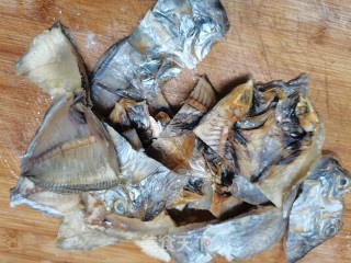 玉昌鲞烧肉步骤1