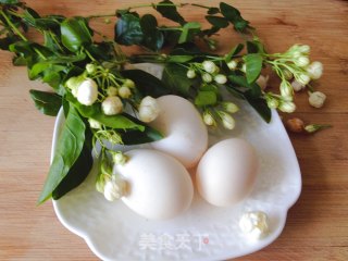 茉莉花炒鸡蛋步骤1