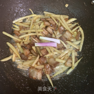 春笋炒五花肉步骤10