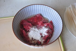 刺激味蕾的下饭菜～水煮牛肉步骤3