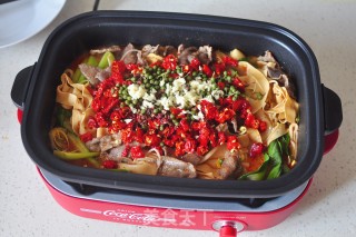 刺激味蕾的下饭菜～水煮牛肉步骤8