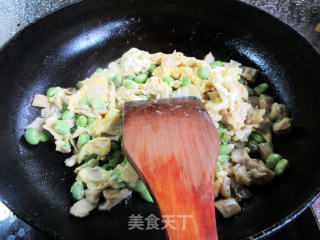 羊尾笋毛豆炒鸡蛋步骤8