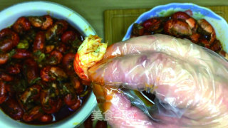 简易版麻辣小龙虾，好吃又简单，麻辣鲜香。步骤12