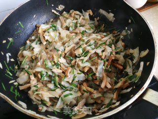 包菜豆干炒粉条步骤8