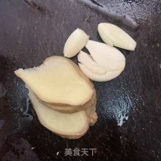 咖喱罗氏虾步骤2