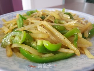 土豆丝炒柿椒步骤6