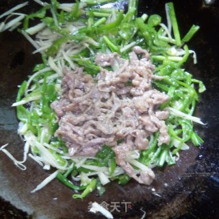 时蔬炒肉步骤8