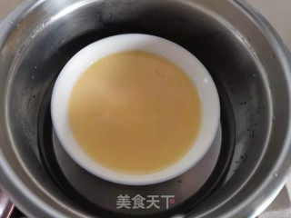 粤式牛奶炖蛋步骤6