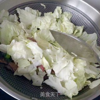 腊猪舌炒包菜步骤4