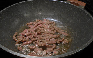 牛肉炒凤梨步骤4