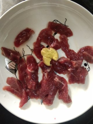 牛柳炒土豆条步骤2