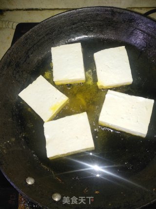 香煎豆腐烧手撒包菜步骤3