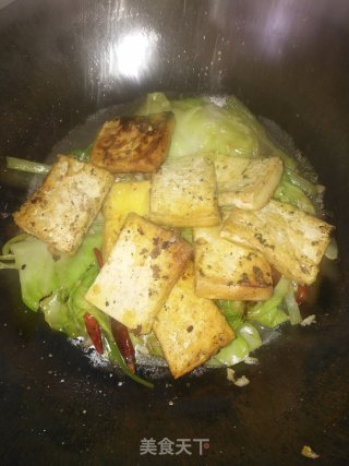 香煎豆腐烧手撒包菜步骤11