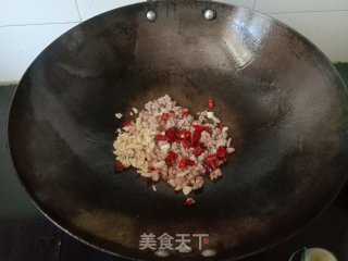 肉末炒包菜步骤3